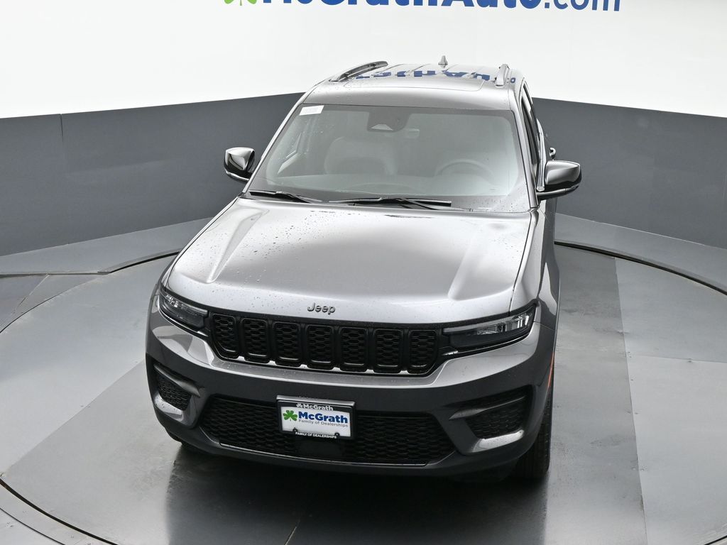 2025 Jeep Grand Cherokee Altitude photo 27