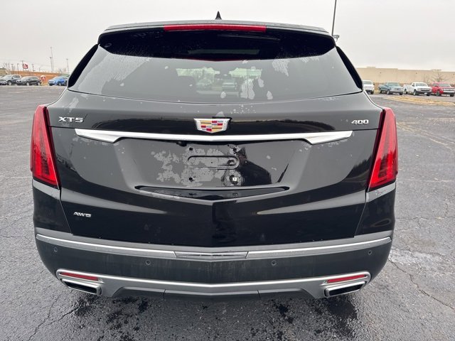 2025 Cadillac XT5 Premium Luxury photo 3