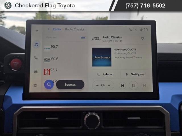 2025 Toyota Tacoma TRD Off-Road photo 28