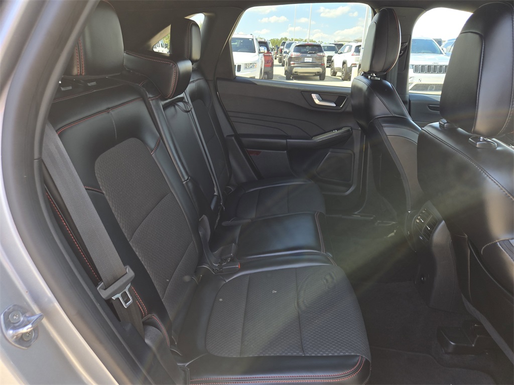 2024 Ford Escape ST-Line photo 27