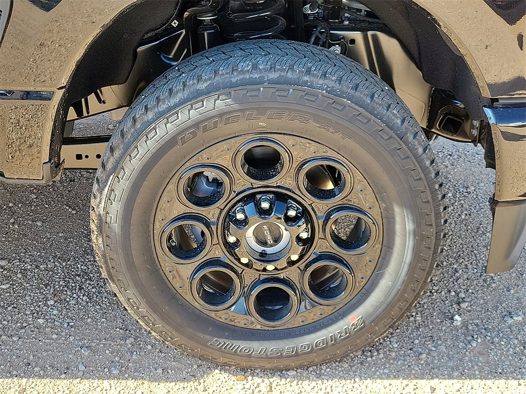 2025 Ford F-250 photo 13