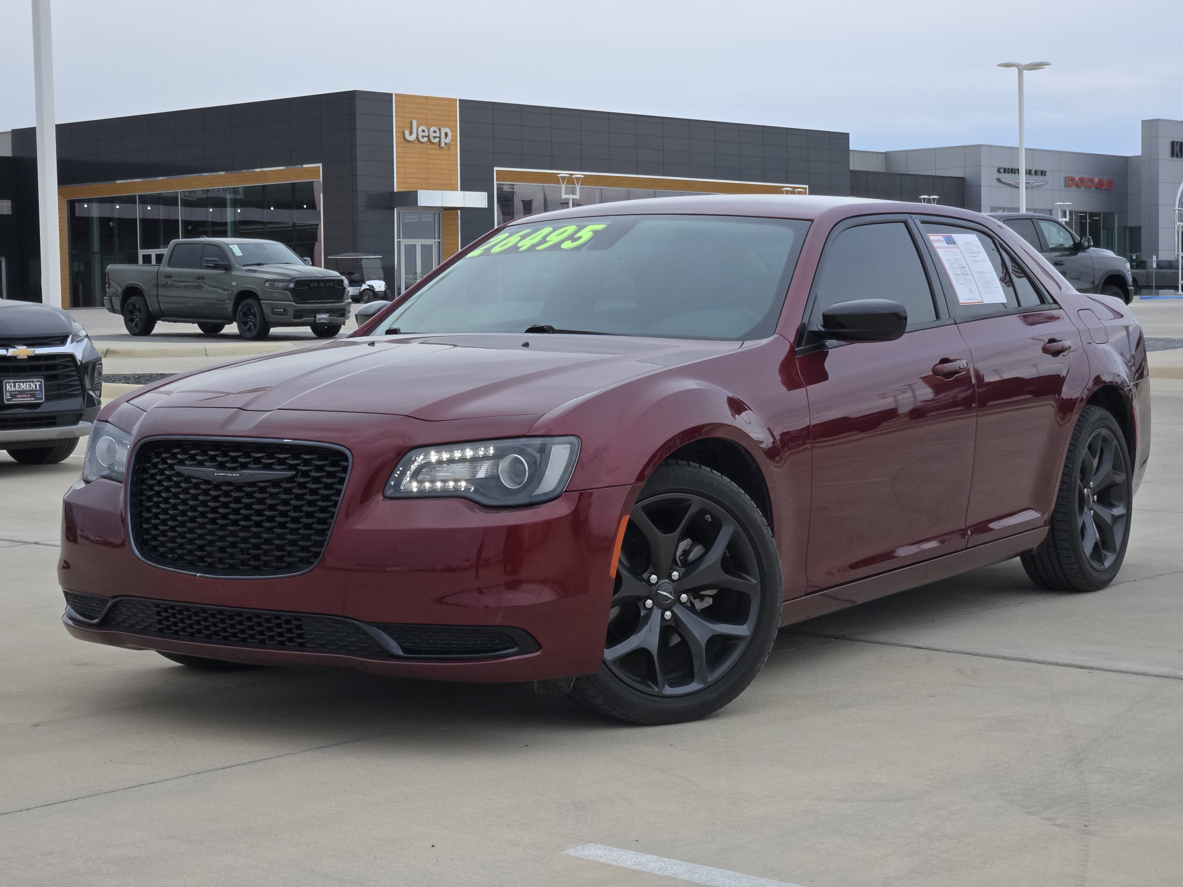 2023 Chrysler 300 Touring RWD
