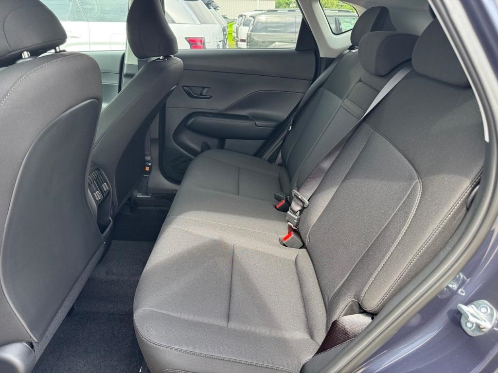 2026 Hyundai Kona SEL photo 3