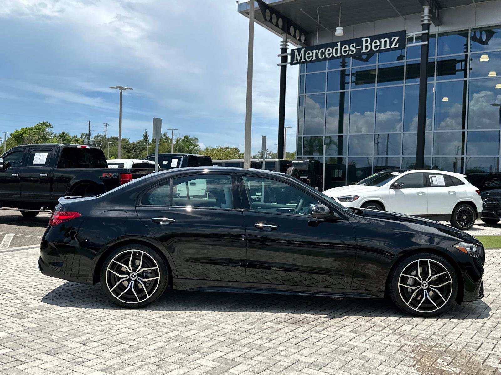 2025 Mercedes Benz C 300 4MATIC Sedan photo 3