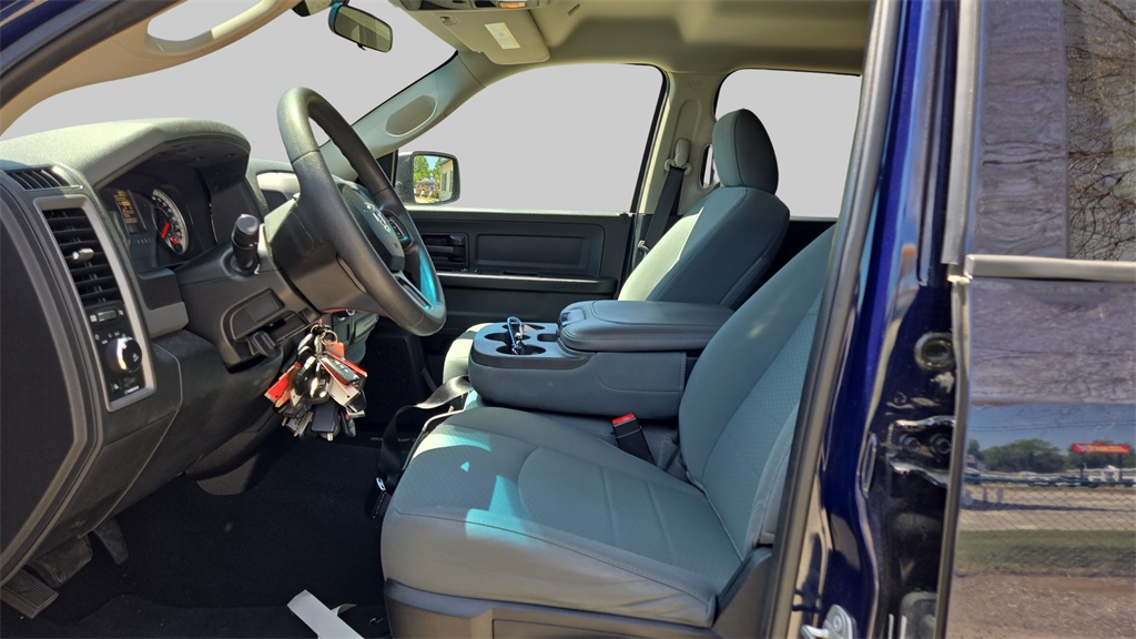 2018 Ram 1500 Express photo 35