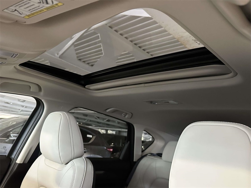 2025 Mazda CX-5 2.5 S Preferred photo 4