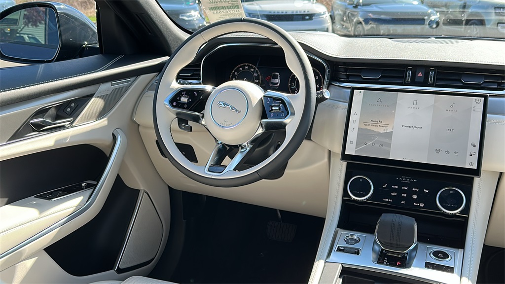 2026 Jaguar F-PACE P250 R-Dynamic S photo 26