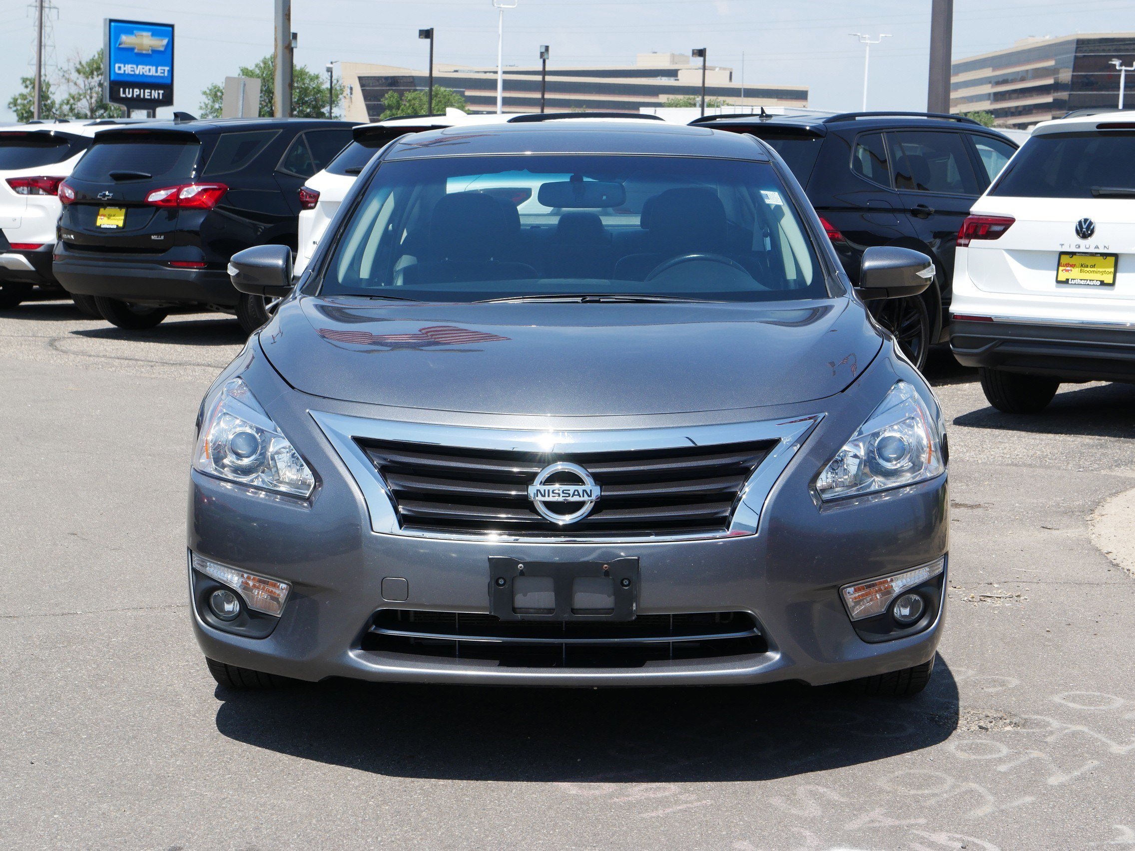 Used 2014 Nissan Altima SL with VIN 1N4AL3AP1EC145665 for sale in Bloomington, Minnesota