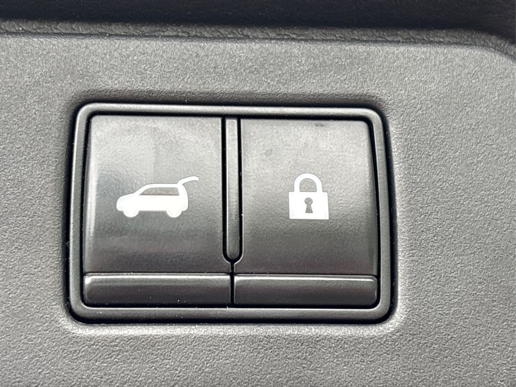 2021 Nissan Rogue SL photo 13