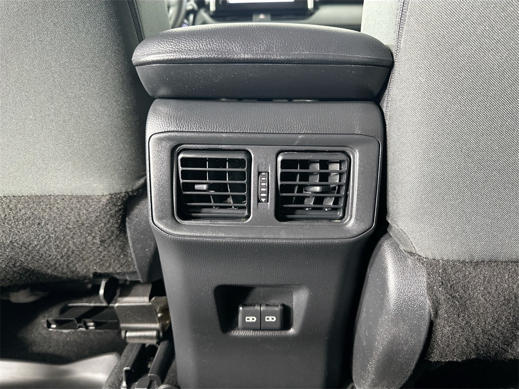 2024 Toyota RAV4 XLE photo 22