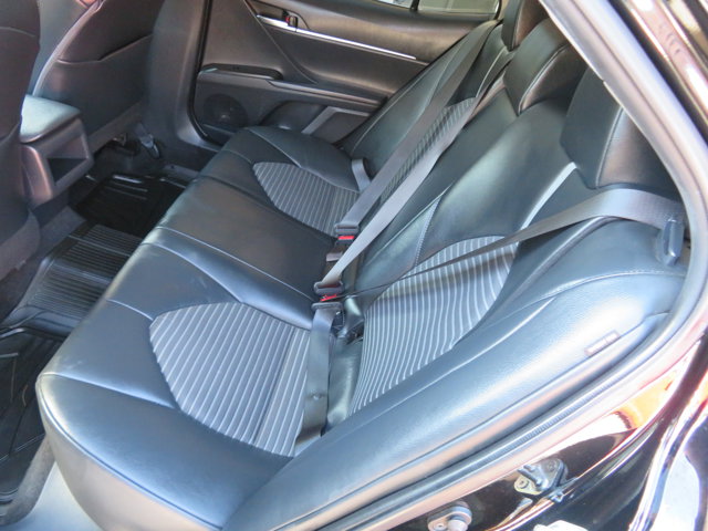 2021 Toyota Camry SE photo 16