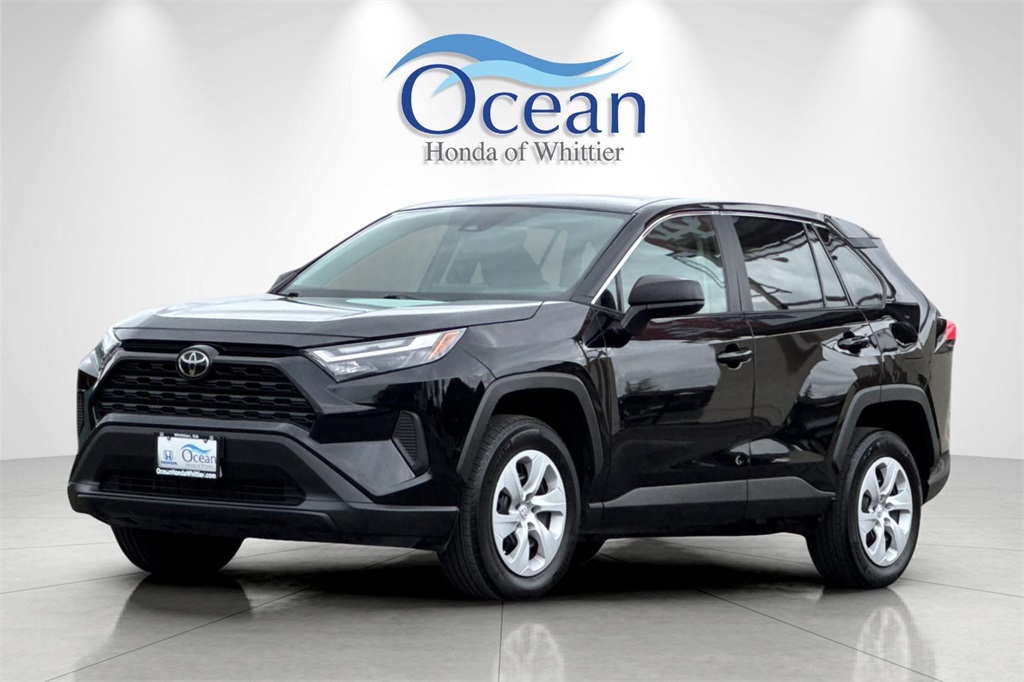 2024 Toyota RAV4 LE photo 6