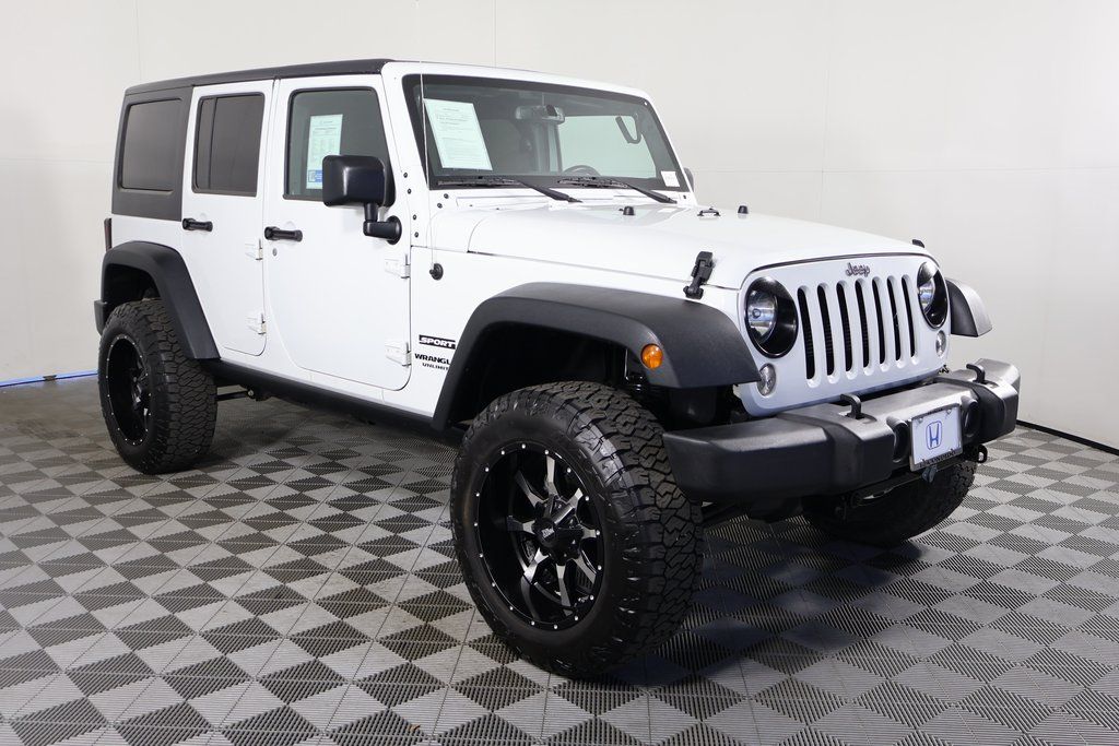 2016 Jeep Wrangler Unlimited Sport photo 3