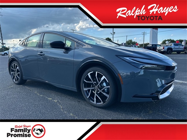 2025 Toyota Prius XSE's photo