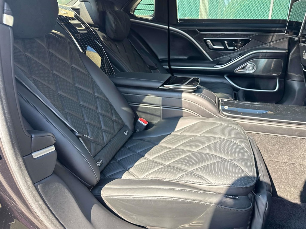 2024 Mercedes Benz S Maybach 680 4MATIC photo 13