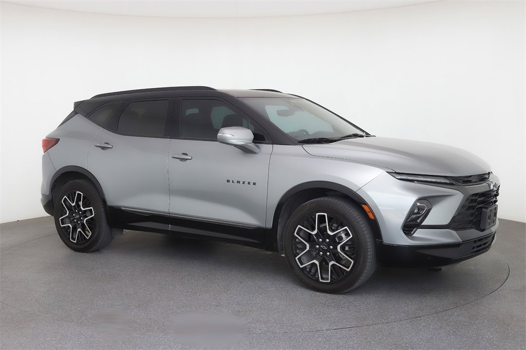 2023 Chevrolet Blazer RS's photo
