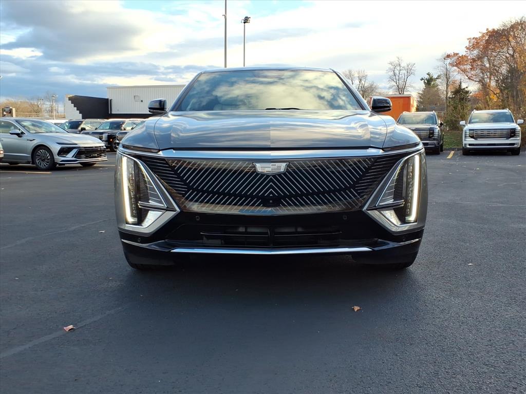 Used 2023 Cadillac LYRIQ Luxury with VIN 1GYKPMRK6PZ001931 for sale in Meriden, CT