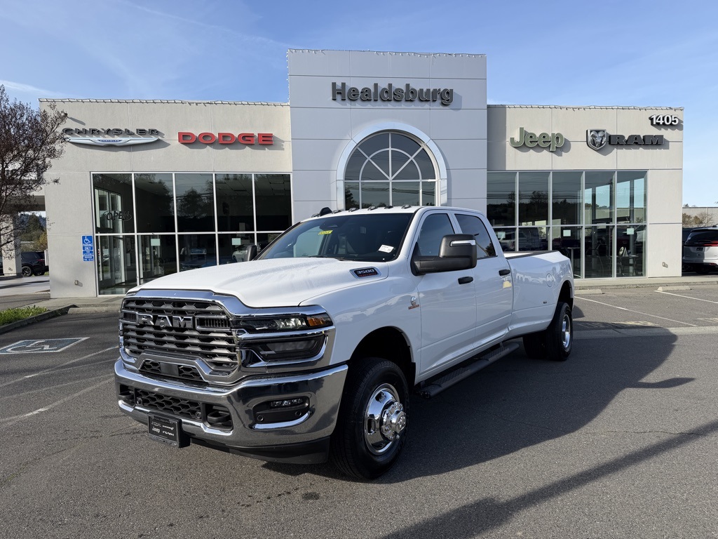 2026 RAM 3500 Tradesman's photo