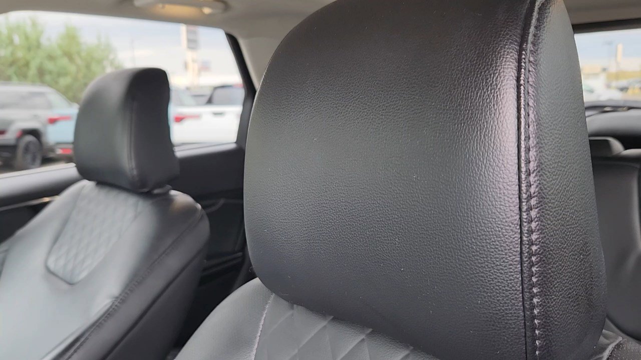 2023 Ford Edge Titanium photo 9