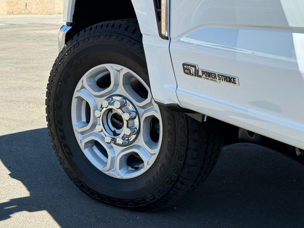 2026 Ford F-250 XLT photo 16