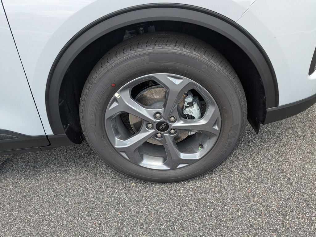 2025 Ford Escape ST-Line photo 7