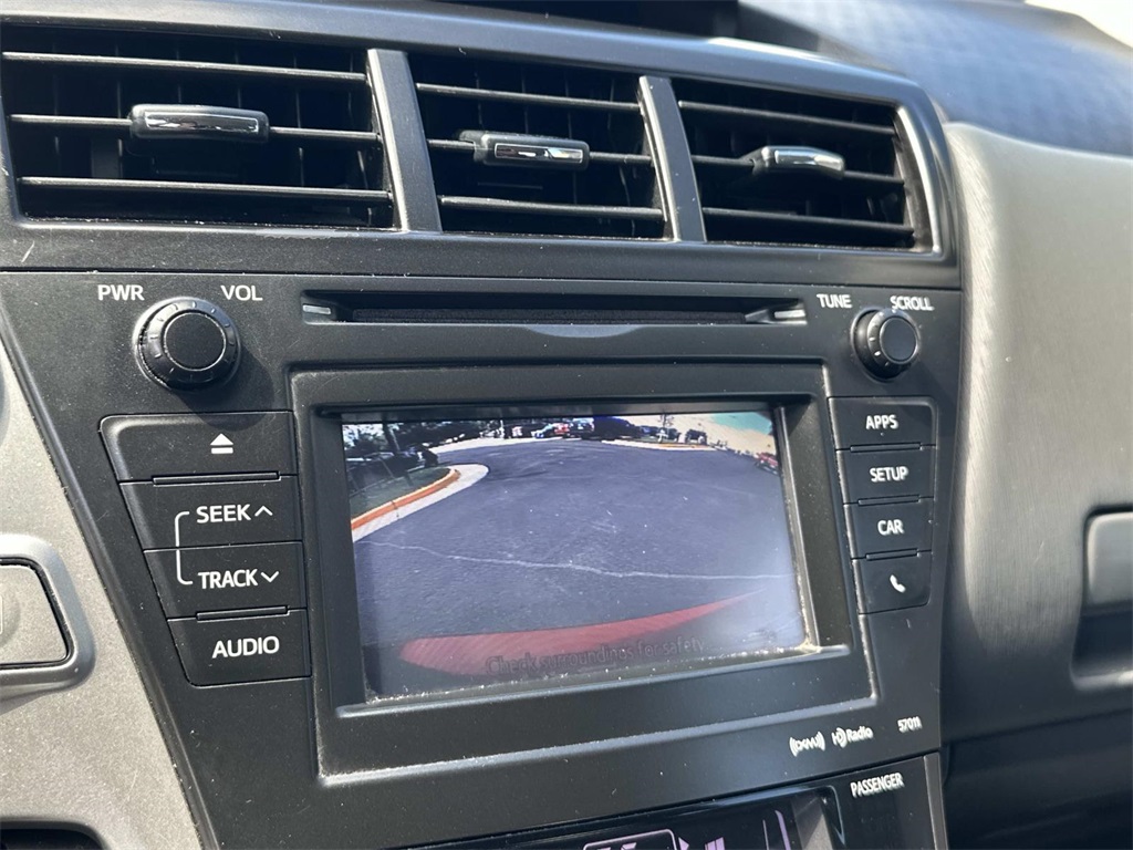 2013 Toyota Prius V Five photo 17