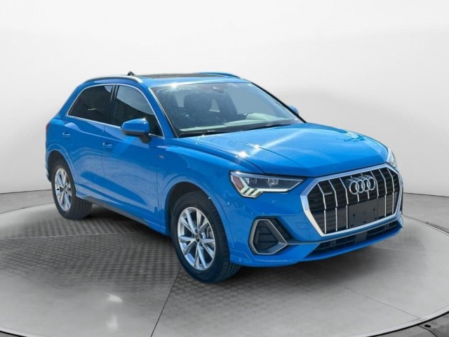2023 Audi Q3 S line Premium