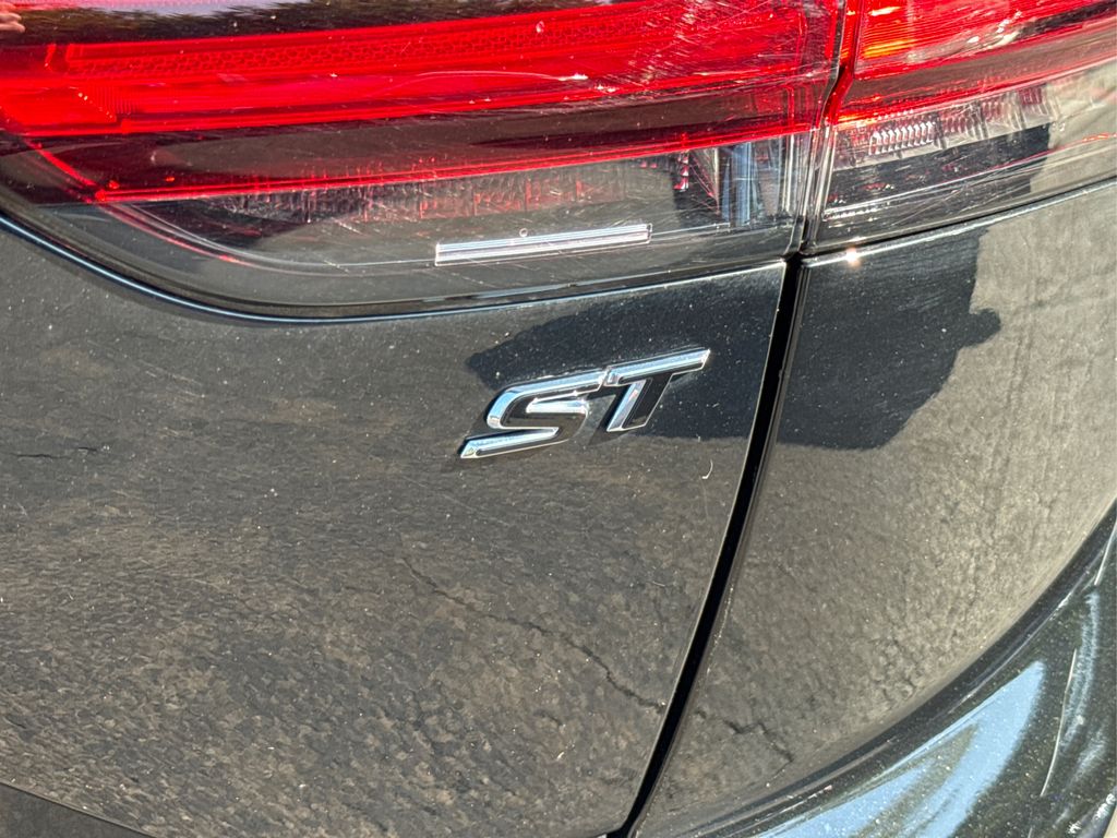 2022 Buick Envision Essence photo 14