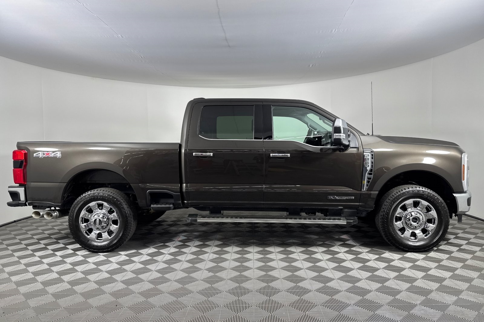 2024 Ford F-350 XL photo 3