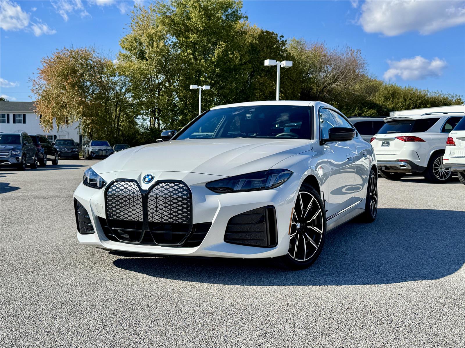 2025 BMW i4 40's photo