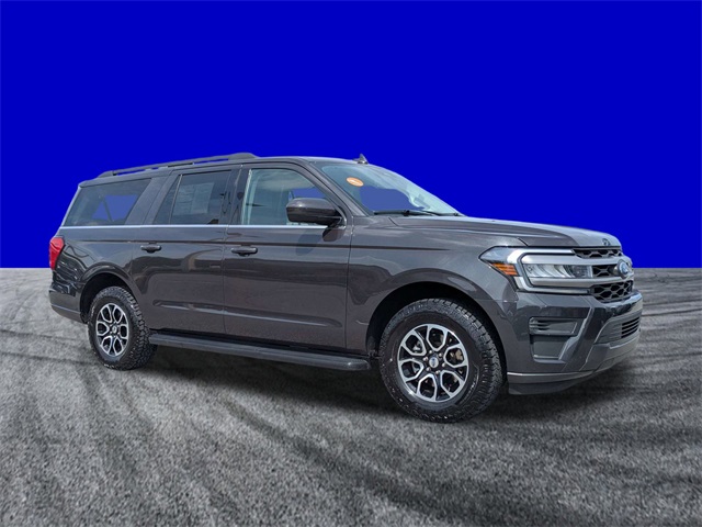2024 Ford Expedition MAX XLT photo 2