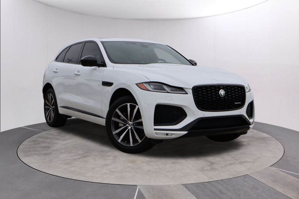 2025 Jaguar F-PACE P250 R-Dynamic S photo 2