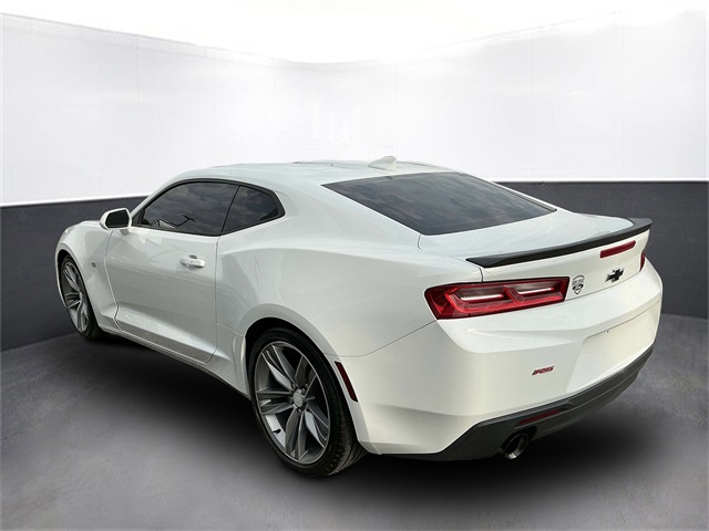 2017 Chevrolet Camaro 1LT photo 3