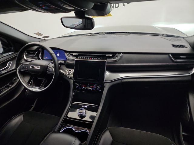2022 Jeep Grand Cherokee Altitude photo 19