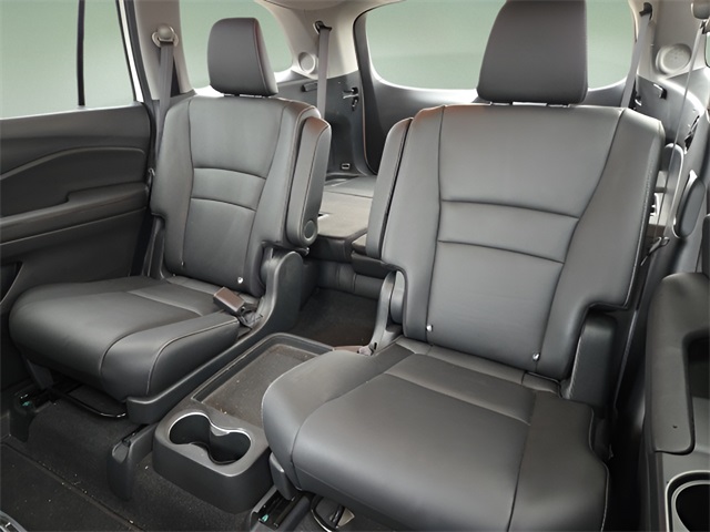 2022 Honda Pilot Touring photo 13