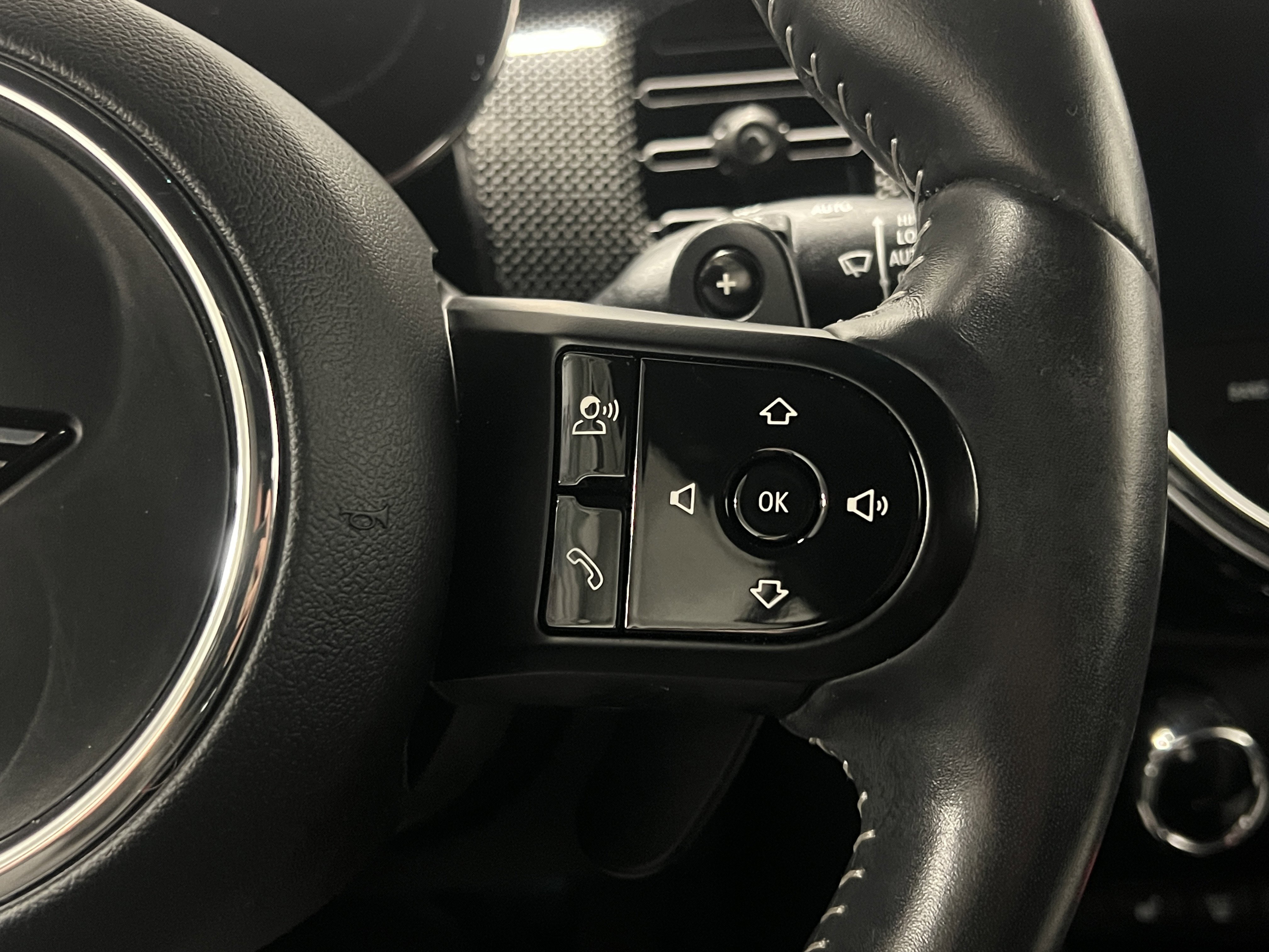 2023 Mini Cooper Convertible S photo 18
