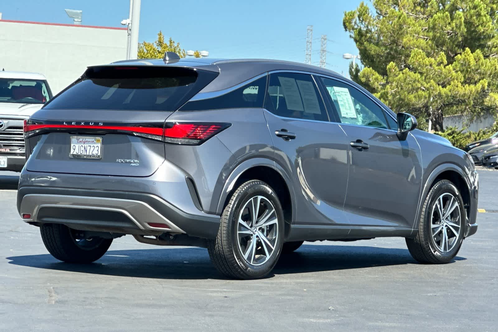 2023 Lexus RX Premium photo 2