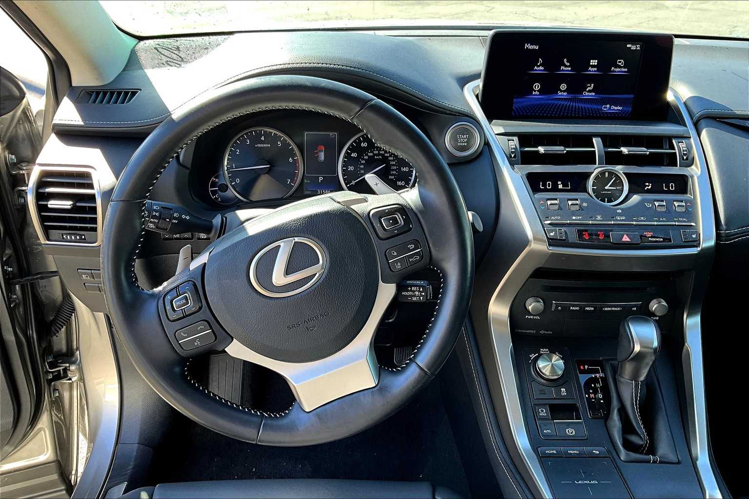 2020 Lexus NX 300 photo 5