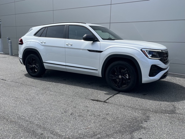 2025 Volkswagen Atlas Cross Sport SEL R-Line photo 26