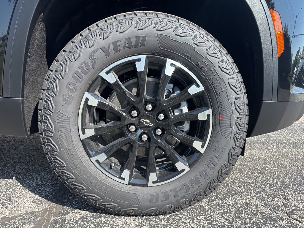 2026 Chevrolet Traverse Z71 photo 9