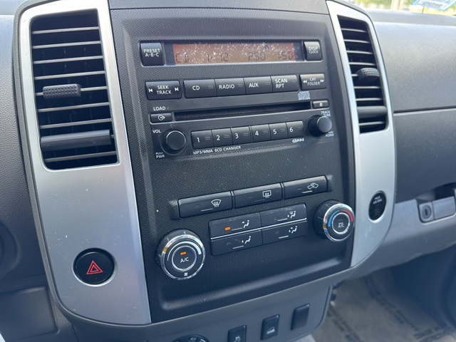 2012 Nissan Frontier SV photo 15