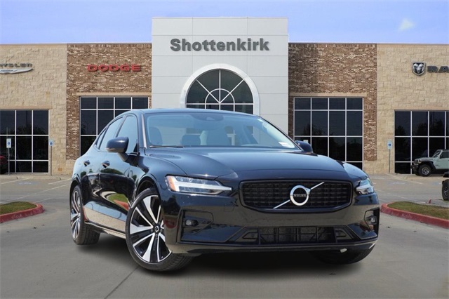 2022 Volvo S60
