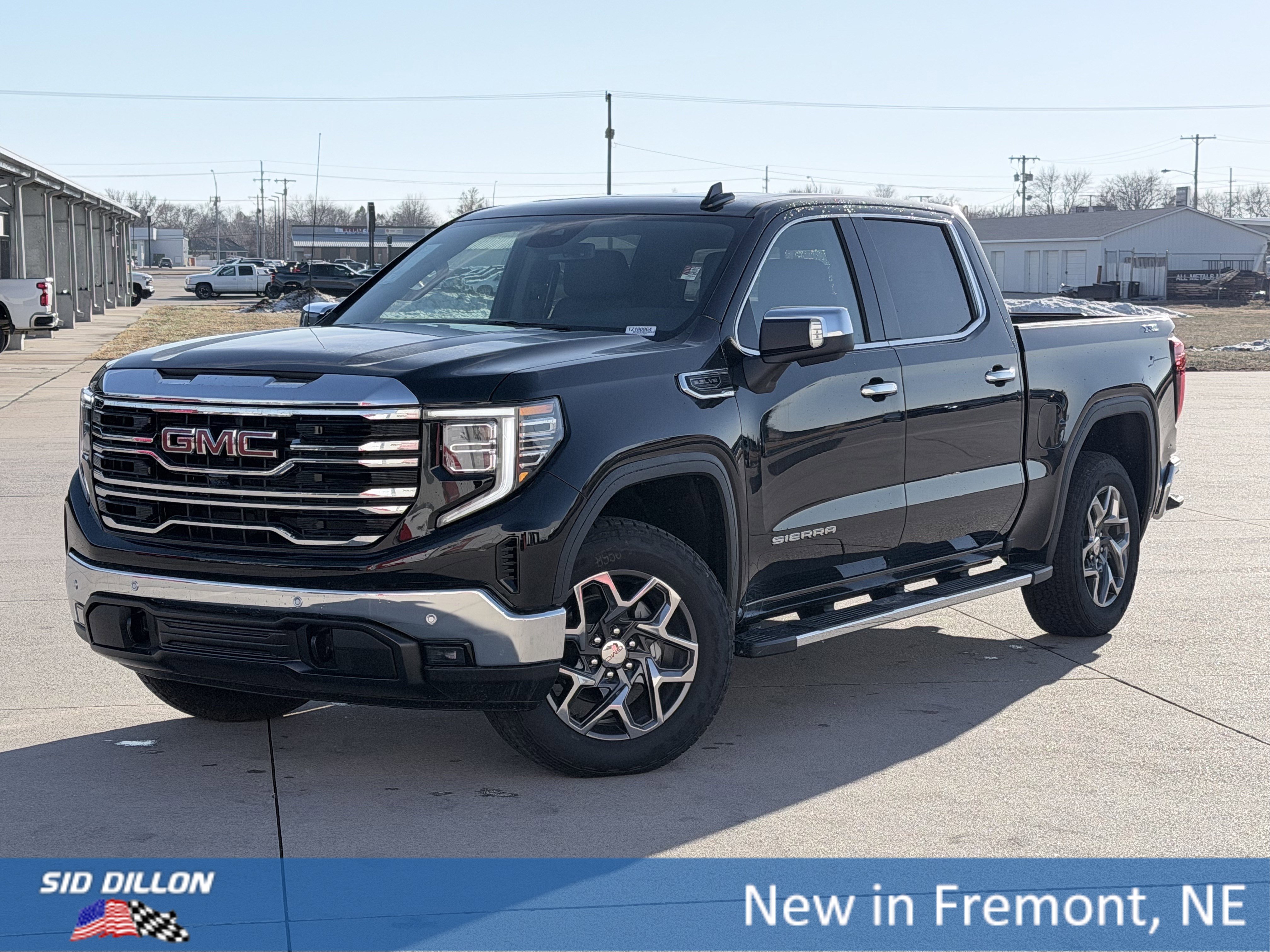 2026 GMC Sierra 1500 SLT's photo