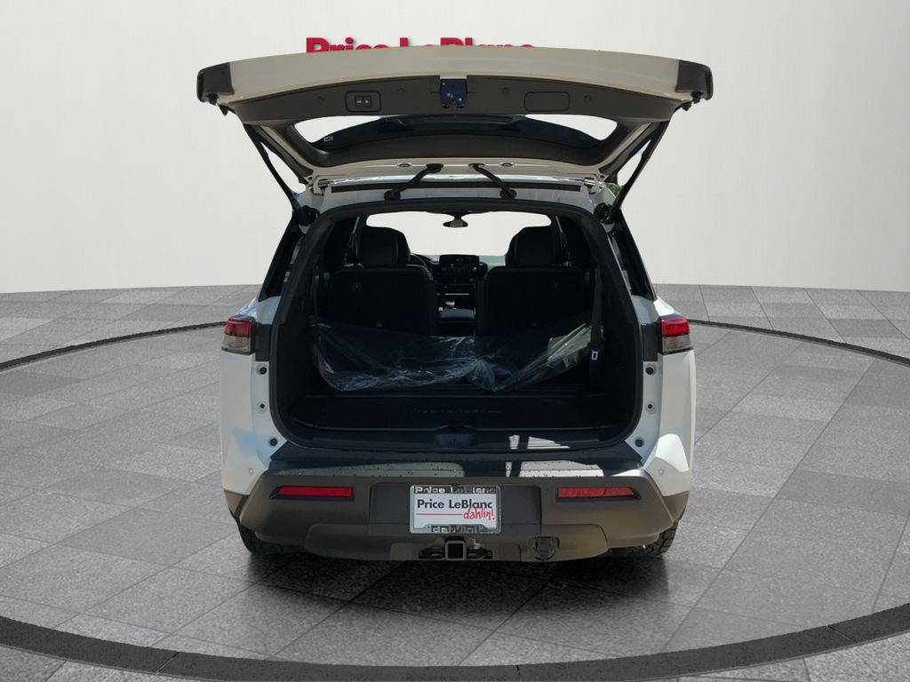 2025 Nissan Pathfinder Rock Creek photo 22