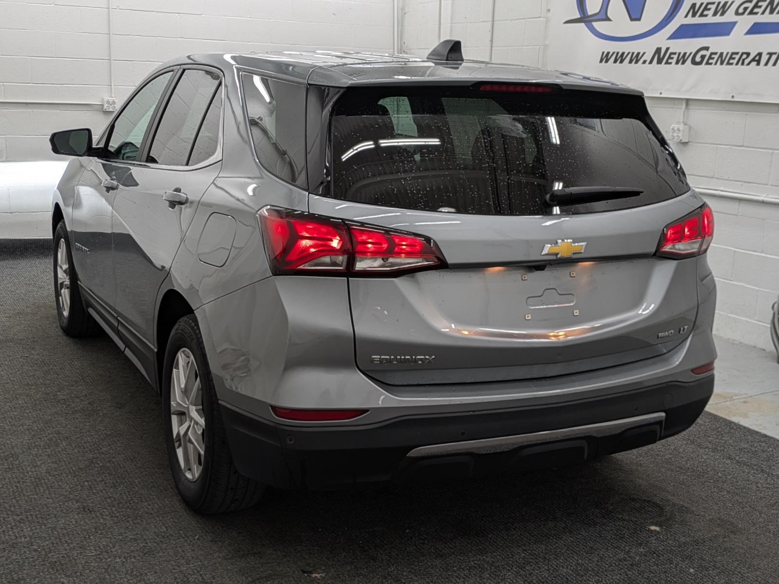 2024 Chevrolet Equinox LT photo 16