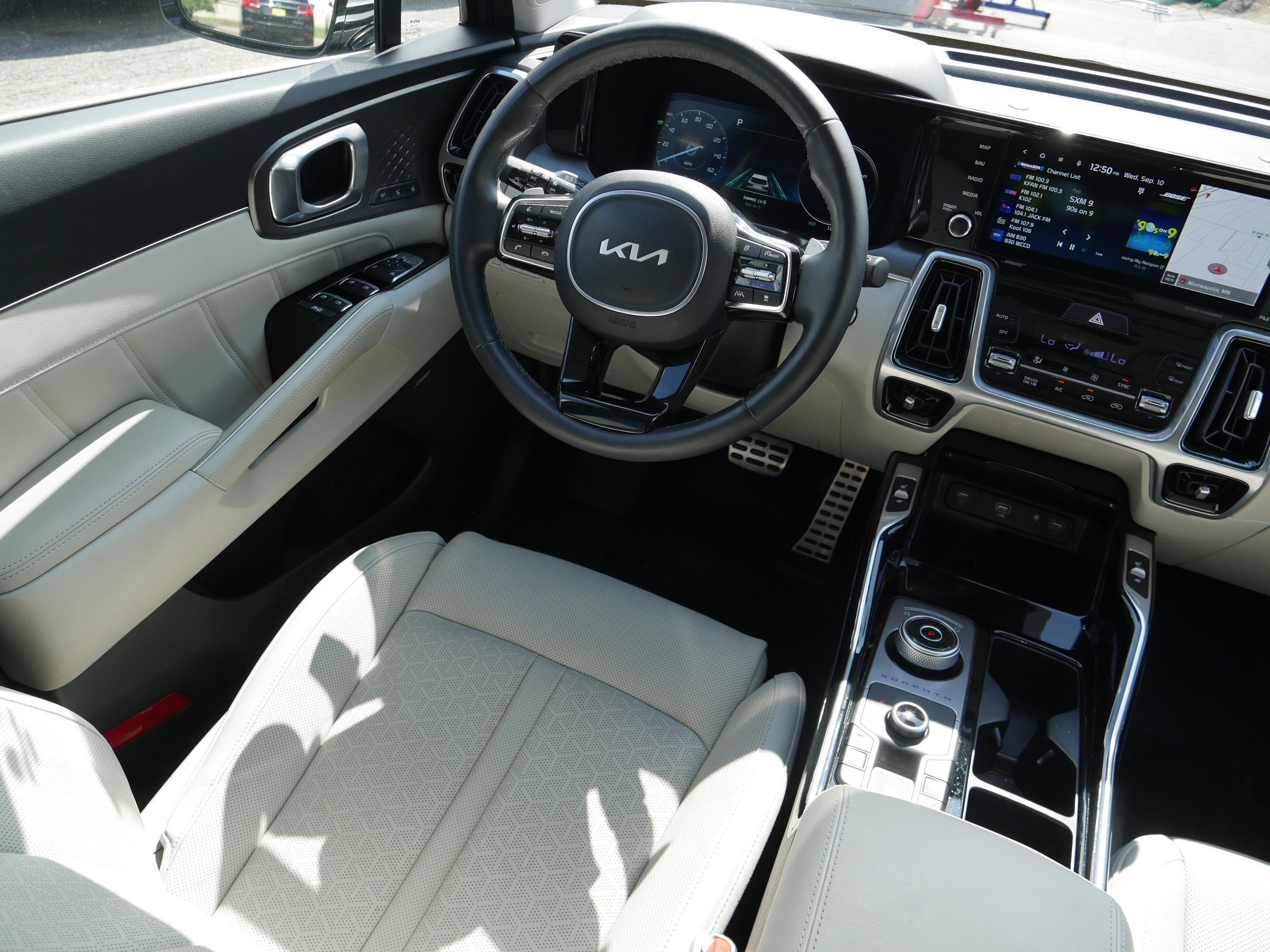 2024 Kia Sorento Plug-In Hybrid SX Prestige photo 9
