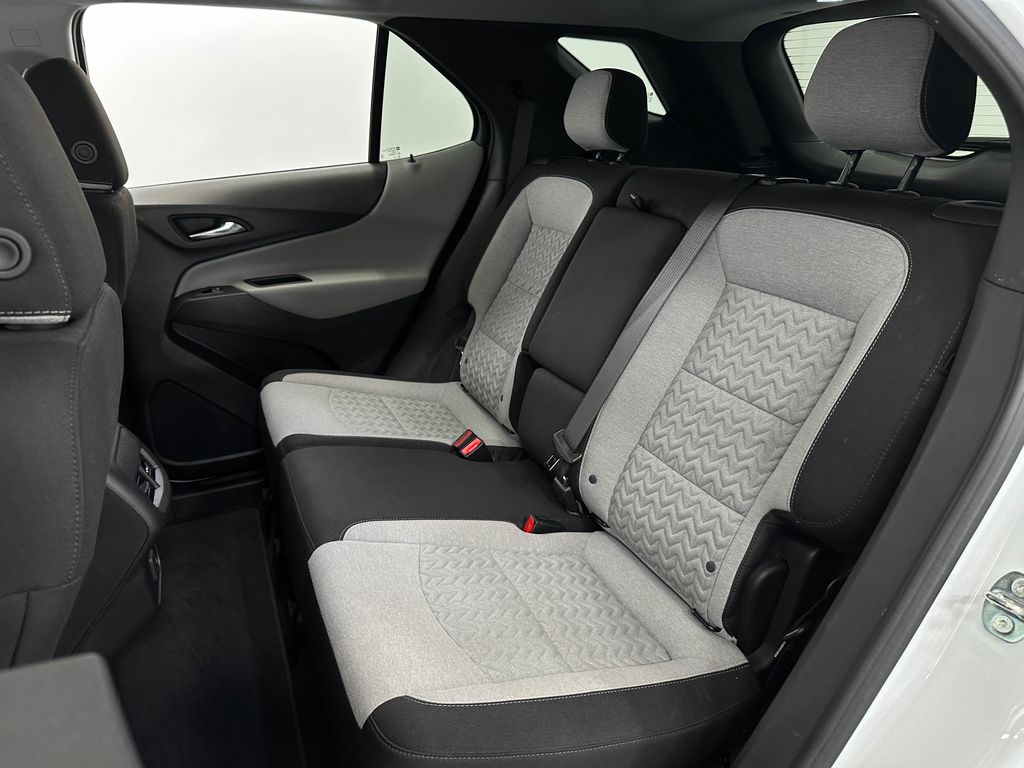 2022 Chevrolet Equinox LS photo 14