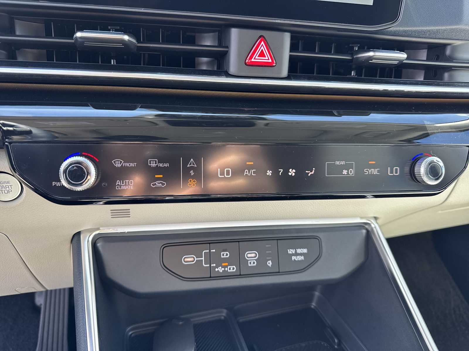 2026 Kia Carnival SX Prestige photo 17