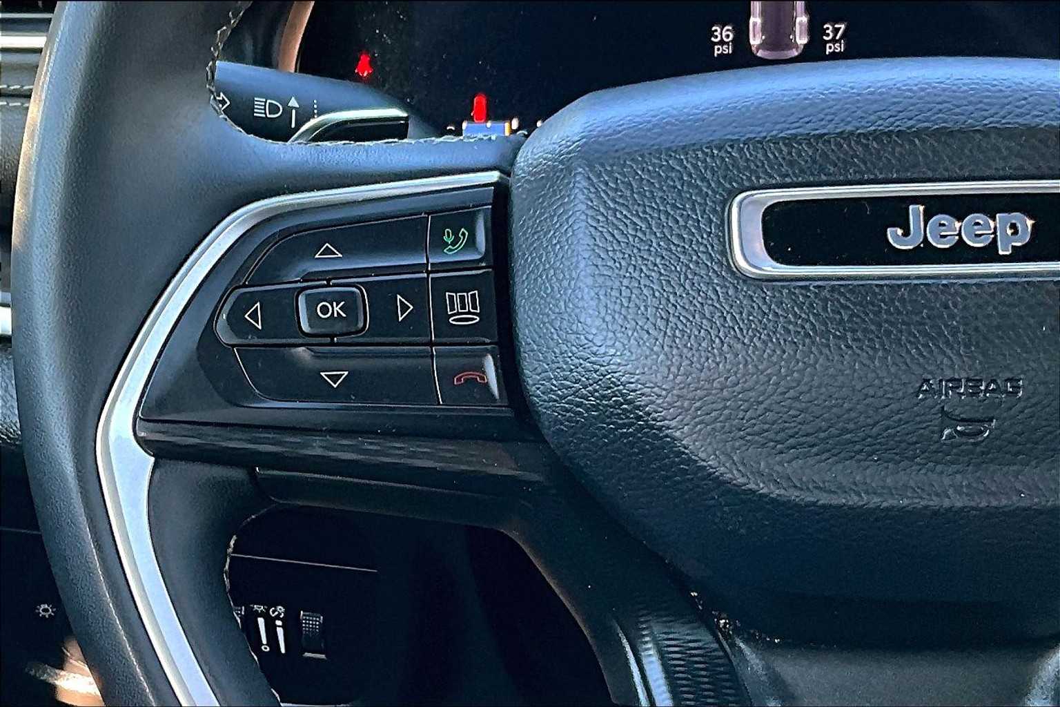2024 Jeep Grand Cherokee Altitude photo 20