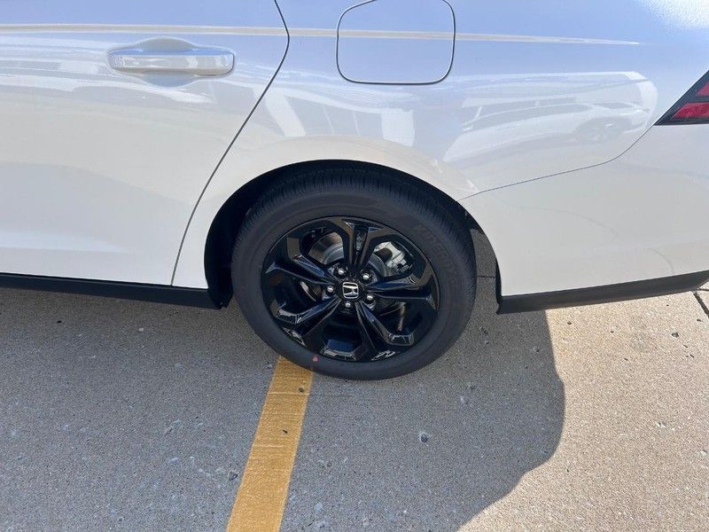 2025 Honda Accord SE photo 4